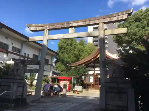 三輪神社の鳥居