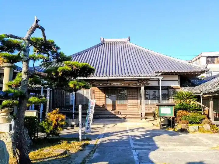 西方寺の本殿・本堂