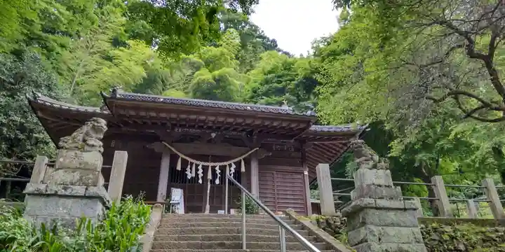 高尾山麓氷川神社の本殿・本堂