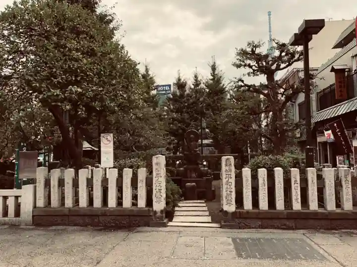 浅草寺の地蔵