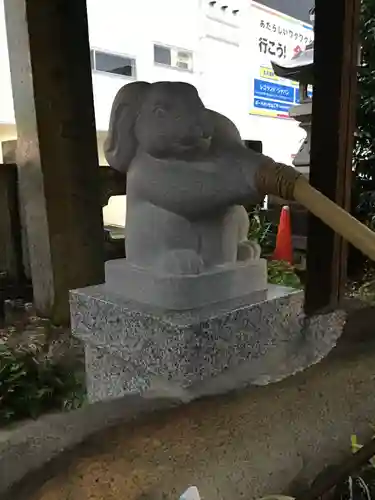 三輪神社の狛犬