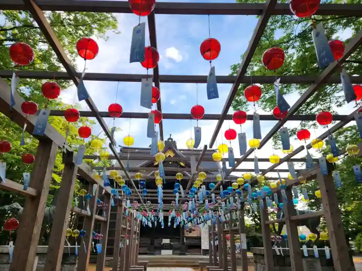 金峯神社の{uncategorized: "未分類", other: "その他", undefined: "問題あり", building: "その他建物", grave: "お墓", sacred_gate: "鳥居", guardian: "狛犬", statue: "像", buddha: "仏像", history: "歴史", nature: "自然", garden: "庭園", animal: "動物", pagoda: "塔", temizu: "手水舎", mountain_gate: "山門・神門", sanctuary: "本殿・本堂", subordinate: "末社・摂社", art: "芸術", scenery: "景色", jizo: "地蔵", ema: "絵馬", goshuin: "御朱印", omikuji: "おみくじ", items: "授与品その他", amulet: "お守り", goshuincho: "御朱印帳", eats: "食事", festival: "お祭り", votive_dance: "神楽", shichigosan: "七五三参", wedding: "結婚式", experience: "体験その他", initially: "初詣", around: "周辺", anti_infection: "感染症対策"}