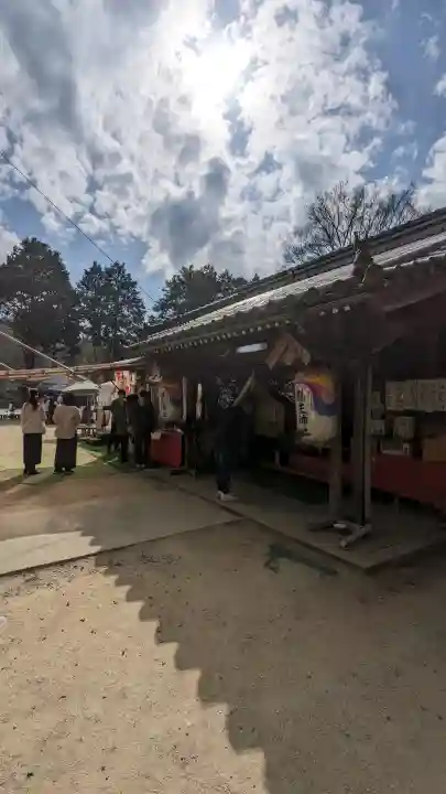 縣主神社の{uncategorized: "未分類", other: "その他", undefined: "問題あり", building: "その他建物", grave: "お墓", sacred_gate: "鳥居", guardian: "狛犬", statue: "像", buddha: "仏像", history: "歴史", nature: "自然", garden: "庭園", animal: "動物", pagoda: "塔", temizu: "手水舎", mountain_gate: "山門・神門", sanctuary: "本殿・本堂", subordinate: "末社・摂社", art: "芸術", scenery: "景色", jizo: "地蔵", ema: "絵馬", goshuin: "御朱印", omikuji: "おみくじ", items: "授与品その他", amulet: "お守り", goshuincho: "御朱印帳", eats: "食事", festival: "お祭り", votive_dance: "神楽", shichigosan: "七五三参", wedding: "結婚式", experience: "体験その他", initially: "初詣", around: "周辺", anti_infection: "感染症対策"}
