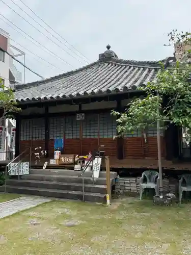 大師寺の{uncategorized: "未分類", other: "その他", undefined: "問題あり", building: "その他建物", grave: "お墓", sacred_gate: "鳥居", guardian: "狛犬", statue: "像", buddha: "仏像", history: "歴史", nature: "自然", garden: "庭園", animal: "動物", pagoda: "塔", temizu: "手水舎", mountain_gate: "山門・神門", sanctuary: "本殿・本堂", subordinate: "末社・摂社", art: "芸術", scenery: "景色", jizo: "地蔵", ema: "絵馬", goshuin: "御朱印", omikuji: "おみくじ", items: "授与品その他", amulet: "お守り", goshuincho: "御朱印帳", eats: "食事", festival: "お祭り", votive_dance: "神楽", shichigosan: "七五三参", wedding: "結婚式", experience: "体験その他", initially: "初詣", around: "周辺", anti_infection: "感染症対策"}
