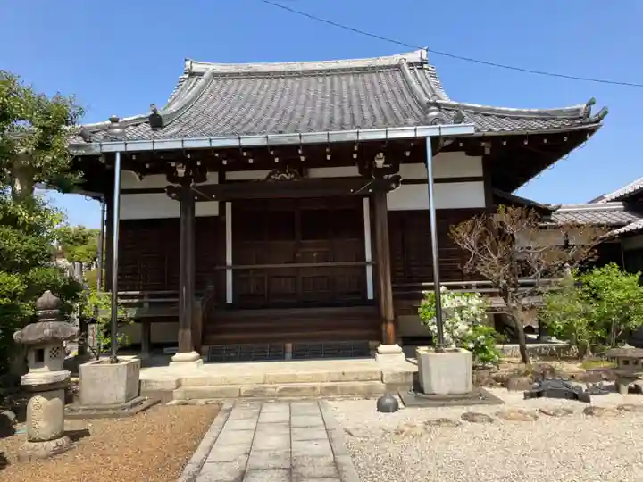 ひめ池西蓮寺の本殿・本堂