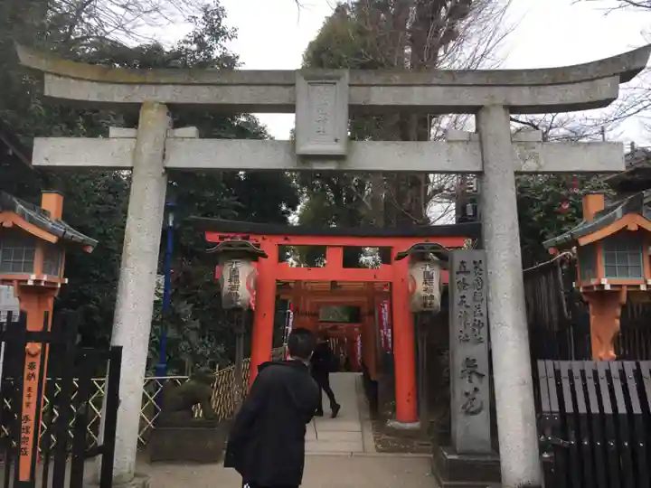 花園稲荷神社の鳥居