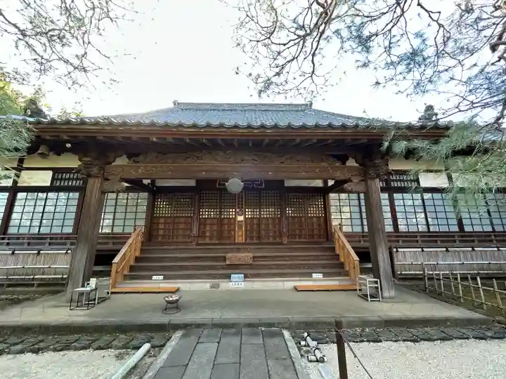 中院の{uncategorized: "未分類", other: "その他", undefined: "問題あり", building: "その他建物", grave: "お墓", sacred_gate: "鳥居", guardian: "狛犬", statue: "像", buddha: "仏像", history: "歴史", nature: "自然", garden: "庭園", animal: "動物", pagoda: "塔", temizu: "手水舎", mountain_gate: "山門・神門", sanctuary: "本殿・本堂", subordinate: "末社・摂社", art: "芸術", scenery: "景色", jizo: "地蔵", ema: "絵馬", goshuin: "御朱印", omikuji: "おみくじ", items: "授与品その他", amulet: "お守り", goshuincho: "御朱印帳", eats: "食事", festival: "お祭り", votive_dance: "神楽", shichigosan: "七五三参", wedding: "結婚式", experience: "体験その他", initially: "初詣", around: "周辺", anti_infection: "感染症対策"}