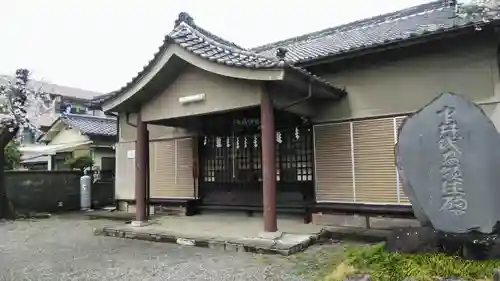 神明神社の本殿