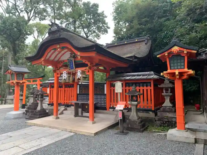 伏見稲荷大社の末社・摂社