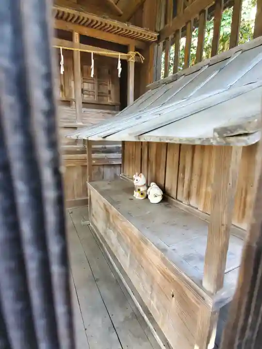 岩之上堂の本殿・本堂