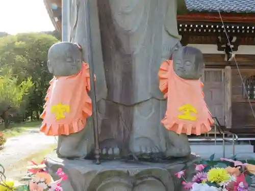 信濃比叡廣拯院の地蔵