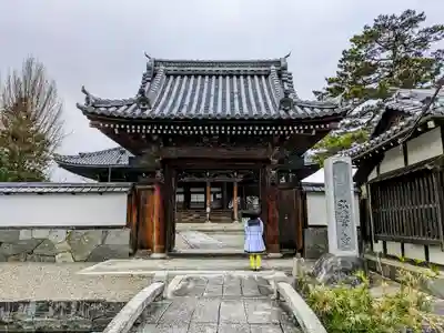 弘誓寺の山門・神門