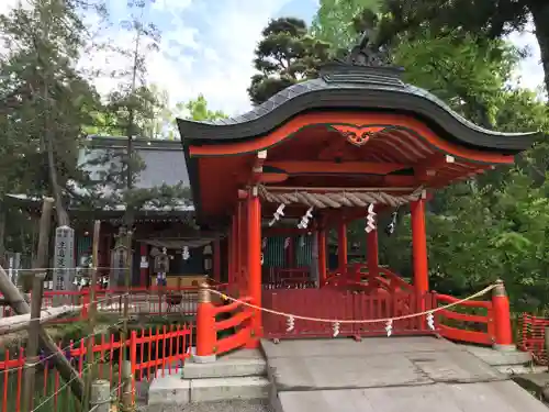 生島足島神社の本殿