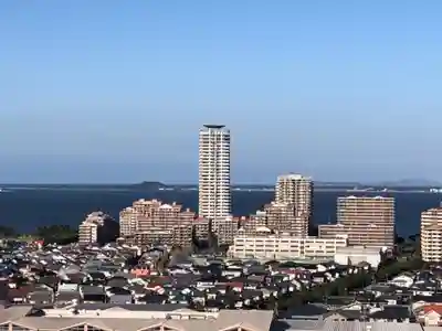 鷲尾愛宕神社の周辺