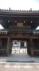 養源寺の山門