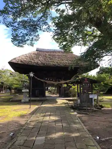 滑河山龍正院の山門