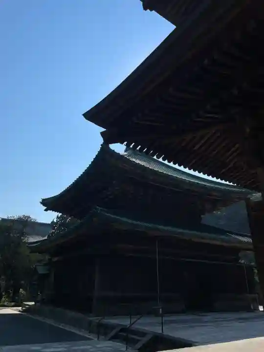 建長寺の{uncategorized: "未分類", other: "その他", undefined: "問題あり", building: "その他建物", grave: "お墓", sacred_gate: "鳥居", guardian: "狛犬", statue: "像", buddha: "仏像", history: "歴史", nature: "自然", garden: "庭園", animal: "動物", pagoda: "塔", temizu: "手水舎", mountain_gate: "山門・神門", sanctuary: "本殿・本堂", subordinate: "末社・摂社", art: "芸術", scenery: "景色", jizo: "地蔵", ema: "絵馬", goshuin: "御朱印", omikuji: "おみくじ", items: "授与品その他", amulet: "お守り", goshuincho: "御朱印帳", eats: "食事", festival: "お祭り", votive_dance: "神楽", shichigosan: "七五三参", wedding: "結婚式", experience: "体験その他", initially: "初詣", around: "周辺", anti_infection: "感染症対策"}
