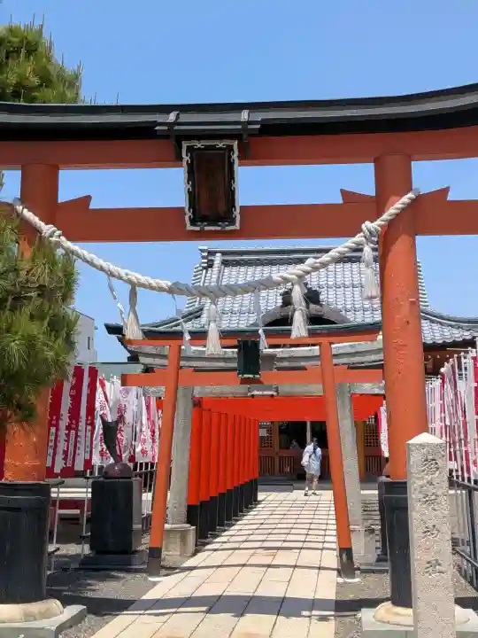 豊国神社の{uncategorized: "未分類", other: "その他", undefined: "問題あり", building: "その他建物", grave: "お墓", sacred_gate: "鳥居", guardian: "狛犬", statue: "像", buddha: "仏像", history: "歴史", nature: "自然", garden: "庭園", animal: "動物", pagoda: "塔", temizu: "手水舎", mountain_gate: "山門・神門", sanctuary: "本殿・本堂", subordinate: "末社・摂社", art: "芸術", scenery: "景色", jizo: "地蔵", ema: "絵馬", goshuin: "御朱印", omikuji: "おみくじ", items: "授与品その他", amulet: "お守り", goshuincho: "御朱印帳", eats: "食事", festival: "お祭り", votive_dance: "神楽", shichigosan: "七五三参", wedding: "結婚式", experience: "体験その他", initially: "初詣", around: "周辺", anti_infection: "感染症対策"}