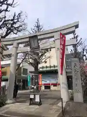 矢先稲荷神社の鳥居