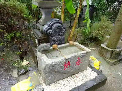 横浜御嶽神社の手水舎