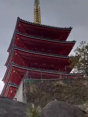 総本山　本福寺の塔