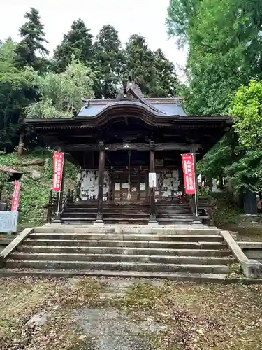 赤湯稲荷神社の本殿