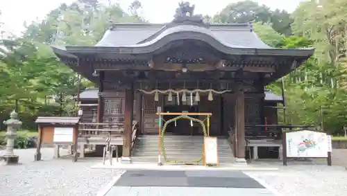義經神社の本殿・本堂