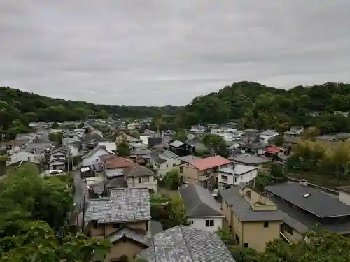 杉本寺の{uncategorized: "未分類", other: "その他", undefined: "問題あり", building: "その他建物", grave: "お墓", sacred_gate: "鳥居", guardian: "狛犬", statue: "像", buddha: "仏像", history: "歴史", nature: "自然", garden: "庭園", animal: "動物", pagoda: "塔", temizu: "手水舎", mountain_gate: "山門・神門", sanctuary: "本殿・本堂", subordinate: "末社・摂社", art: "芸術", scenery: "景色", jizo: "地蔵", ema: "絵馬", goshuin: "御朱印", omikuji: "おみくじ", items: "授与品その他", amulet: "お守り", goshuincho: "御朱印帳", eats: "食事", festival: "お祭り", votive_dance: "神楽", shichigosan: "七五三参", wedding: "結婚式", experience: "体験その他", initially: "初詣", around: "周辺", anti_infection: "感染症対策"}