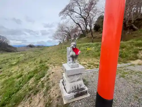 高屋敷稲荷神社の{uncategorized: "未分類", other: "その他", undefined: "問題あり", building: "その他建物", grave: "お墓", sacred_gate: "鳥居", guardian: "狛犬", statue: "像", buddha: "仏像", history: "歴史", nature: "自然", garden: "庭園", animal: "動物", pagoda: "塔", temizu: "手水舎", mountain_gate: "山門・神門", sanctuary: "本殿・本堂", subordinate: "末社・摂社", art: "芸術", scenery: "景色", jizo: "地蔵", ema: "絵馬", goshuin: "御朱印", omikuji: "おみくじ", items: "授与品その他", amulet: "お守り", goshuincho: "御朱印帳", eats: "食事", festival: "お祭り", votive_dance: "神楽", shichigosan: "七五三参", wedding: "結婚式", experience: "体験その他", initially: "初詣", around: "周辺", anti_infection: "感染症対策"}