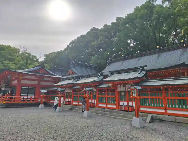 熊野速玉大社の{uncategorized: "未分類", other: "その他", undefined: "問題あり", building: "その他建物", grave: "お墓", sacred_gate: "鳥居", guardian: "狛犬", statue: "像", buddha: "仏像", history: "歴史", nature: "自然", garden: "庭園", animal: "動物", pagoda: "塔", temizu: "手水舎", mountain_gate: "山門・神門", sanctuary: "本殿・本堂", subordinate: "末社・摂社", art: "芸術", scenery: "景色", jizo: "地蔵", ema: "絵馬", goshuin: "御朱印", omikuji: "おみくじ", items: "授与品その他", amulet: "お守り", goshuincho: "御朱印帳", eats: "食事", festival: "お祭り", votive_dance: "神楽", shichigosan: "七五三参", wedding: "結婚式", experience: "体験その他", initially: "初詣", around: "周辺", anti_infection: "感染症対策"}
