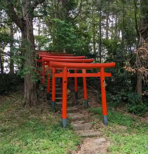 尾白稲荷神社(岐阜県)