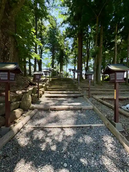 諏訪大社下社秋宮(長野県)