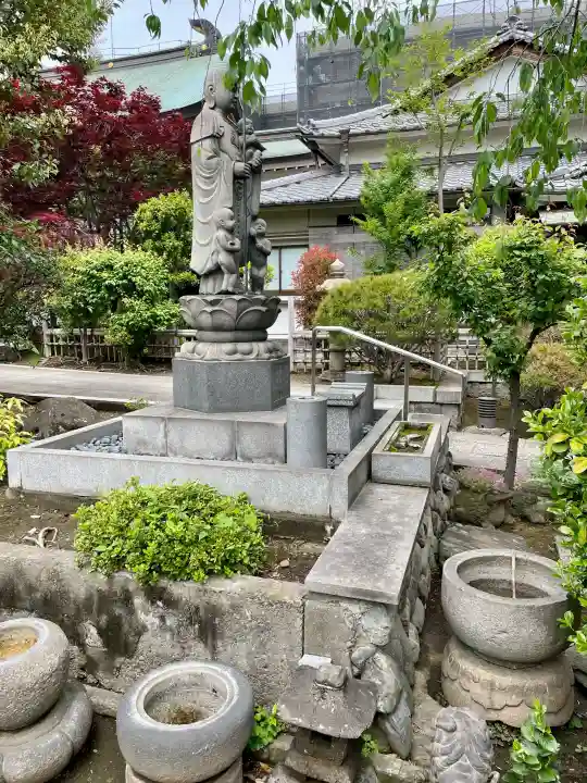 寶蔵院の{uncategorized: "未分類", other: "その他", undefined: "問題あり", building: "その他建物", grave: "お墓", sacred_gate: "鳥居", guardian: "狛犬", statue: "像", buddha: "仏像", history: "歴史", nature: "自然", garden: "庭園", animal: "動物", pagoda: "塔", temizu: "手水舎", mountain_gate: "山門・神門", sanctuary: "本殿・本堂", subordinate: "末社・摂社", art: "芸術", scenery: "景色", jizo: "地蔵", ema: "絵馬", goshuin: "御朱印", omikuji: "おみくじ", items: "授与品その他", amulet: "お守り", goshuincho: "御朱印帳", eats: "食事", festival: "お祭り", votive_dance: "神楽", shichigosan: "七五三参", wedding: "結婚式", experience: "体験その他", initially: "初詣", around: "周辺", anti_infection: "感染症対策"}