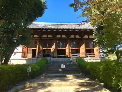 法隆寺の本殿・本堂