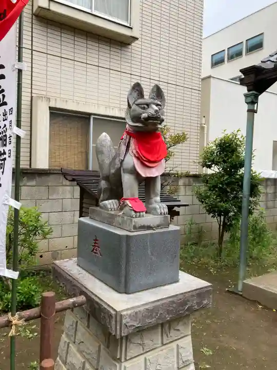 出世稲荷神社の{uncategorized: "未分類", other: "その他", undefined: "問題あり", building: "その他建物", grave: "お墓", sacred_gate: "鳥居", guardian: "狛犬", statue: "像", buddha: "仏像", history: "歴史", nature: "自然", garden: "庭園", animal: "動物", pagoda: "塔", temizu: "手水舎", mountain_gate: "山門・神門", sanctuary: "本殿・本堂", subordinate: "末社・摂社", art: "芸術", scenery: "景色", jizo: "地蔵", ema: "絵馬", goshuin: "御朱印", omikuji: "おみくじ", items: "授与品その他", amulet: "お守り", goshuincho: "御朱印帳", eats: "食事", festival: "お祭り", votive_dance: "神楽", shichigosan: "七五三参", wedding: "結婚式", experience: "体験その他", initially: "初詣", around: "周辺", anti_infection: "感染症対策"}