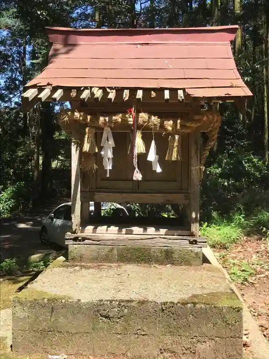 吉部八幡宮の末社・摂社