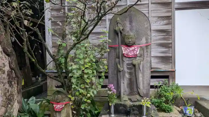 極楽寺(霊鷲山感應院極楽律寺)の地蔵