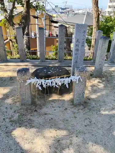 踞尾八幡神社の{uncategorized: "未分類", other: "その他", undefined: "問題あり", building: "その他建物", grave: "お墓", sacred_gate: "鳥居", guardian: "狛犬", statue: "像", buddha: "仏像", history: "歴史", nature: "自然", garden: "庭園", animal: "動物", pagoda: "塔", temizu: "手水舎", mountain_gate: "山門・神門", sanctuary: "本殿・本堂", subordinate: "末社・摂社", art: "芸術", scenery: "景色", jizo: "地蔵", ema: "絵馬", goshuin: "御朱印", omikuji: "おみくじ", items: "授与品その他", amulet: "お守り", goshuincho: "御朱印帳", eats: "食事", festival: "お祭り", votive_dance: "神楽", shichigosan: "七五三参", wedding: "結婚式", experience: "体験その他", initially: "初詣", around: "周辺", anti_infection: "感染症対策"}