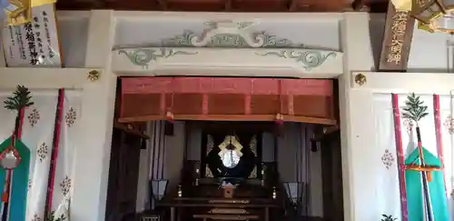 篠原稲荷神社の本殿・本堂