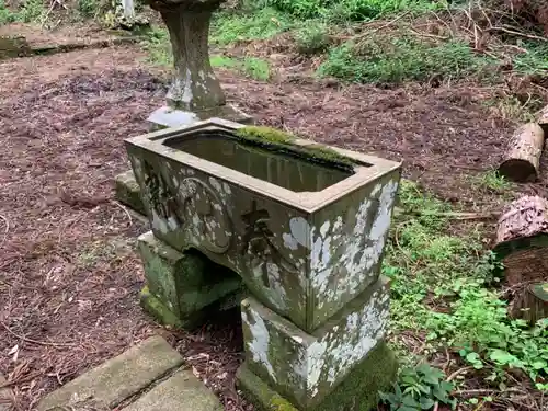 諏訪神社の手水舎