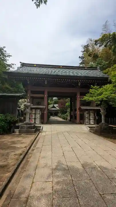 大宝八幡宮の山門・神門
