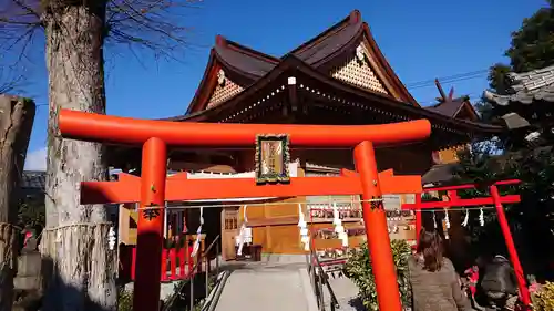 於菊稲荷神社の鳥居