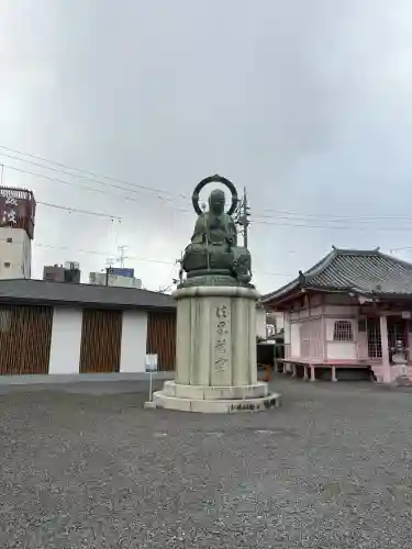 津観音の{uncategorized: "未分類", other: "その他", undefined: "問題あり", building: "その他建物", grave: "お墓", sacred_gate: "鳥居", guardian: "狛犬", statue: "像", buddha: "仏像", history: "歴史", nature: "自然", garden: "庭園", animal: "動物", pagoda: "塔", temizu: "手水舎", mountain_gate: "山門・神門", sanctuary: "本殿・本堂", subordinate: "末社・摂社", art: "芸術", scenery: "景色", jizo: "地蔵", ema: "絵馬", goshuin: "御朱印", omikuji: "おみくじ", items: "授与品その他", amulet: "お守り", goshuincho: "御朱印帳", eats: "食事", festival: "お祭り", votive_dance: "神楽", shichigosan: "七五三参", wedding: "結婚式", experience: "体験その他", initially: "初詣", around: "周辺", anti_infection: "感染症対策"}