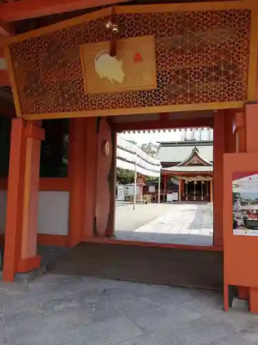 風浪宮の山門・神門