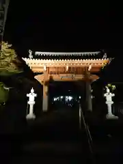 秋葉總本殿可睡斎の山門