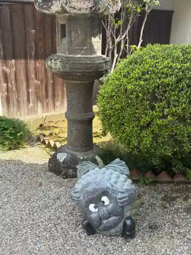 白國神社の{uncategorized: "未分類", other: "その他", undefined: "問題あり", building: "その他建物", grave: "お墓", sacred_gate: "鳥居", guardian: "狛犬", statue: "像", buddha: "仏像", history: "歴史", nature: "自然", garden: "庭園", animal: "動物", pagoda: "塔", temizu: "手水舎", mountain_gate: "山門・神門", sanctuary: "本殿・本堂", subordinate: "末社・摂社", art: "芸術", scenery: "景色", jizo: "地蔵", ema: "絵馬", goshuin: "御朱印", omikuji: "おみくじ", items: "授与品その他", amulet: "お守り", goshuincho: "御朱印帳", eats: "食事", festival: "お祭り", votive_dance: "神楽", shichigosan: "七五三参", wedding: "結婚式", experience: "体験その他", initially: "初詣", around: "周辺", anti_infection: "感染症対策"}