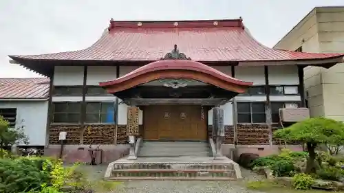 法弘寺の本殿・本堂