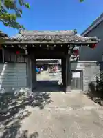 治寶山 浄泉寺の山門・神門