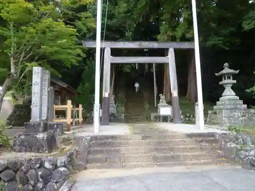 仲山神社の鳥居