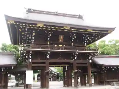 真清田神社の山門・神門